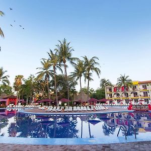 Grand Decameron Complex Bucerias, A Trademark All-Inclusive Resort